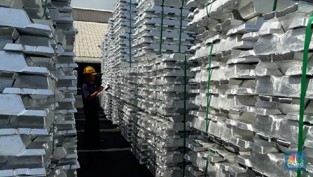 Floresku | Laporan Transisi Bersih: Strategi Dekarbonisasi Aluminium Jadi Kunci Lindungi Hilirisasi RI dari Ancaman CBAM dan Penurunan Ekspor